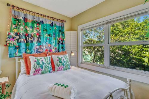 The Secret Garden - Main House - main image