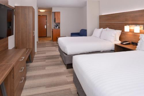 Holiday Inn Express Mineral Wells in Mineral Wells (WV)