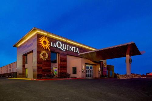 La Quinta by Wyndham Branson - image 4