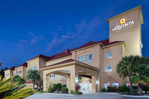 La Quinta Inn & Suites by Wyndham Hinesville - Fort Stewart