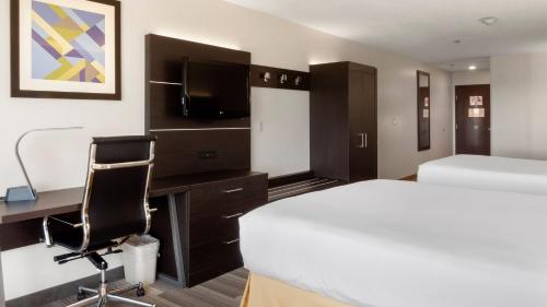 Holiday Inn Express Hotel & Suites Newton Sparta