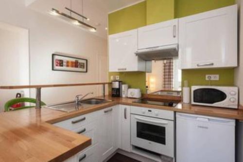 Barla 3 - a spacious one bedroom apartment near Place Garibaldi - image 7