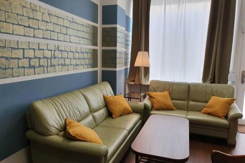 Big & Cosy Central Lichtenberg City Apartment