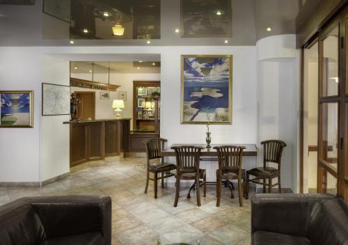 Hotel Otar - image 2