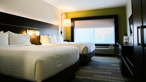 Holiday Inn Express & Suites Kingston-Ulster