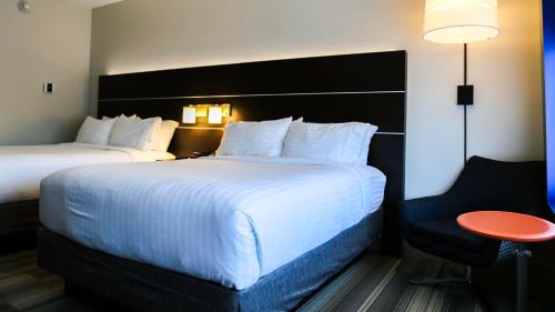 Holiday Inn Express & Suites Kingston-Ulster