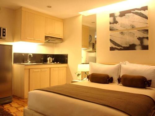 Prince Plaza II Condotel, Manille (photo 8)