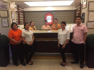 Stone House Hotel Mabini in Manila