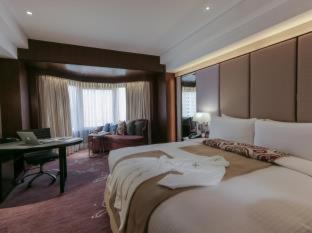 Diamond Hotel Philippines, Манила (фото 8)