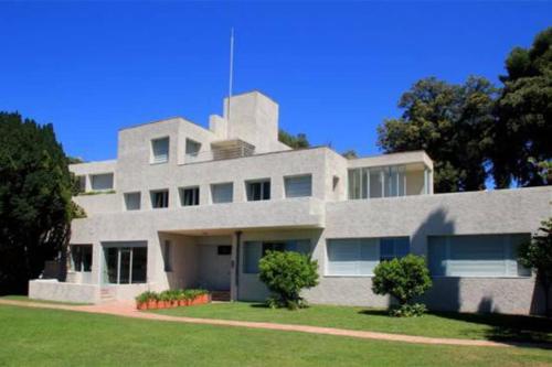 Studio centre de Hyeres pour 4 personnes piscine et tennis