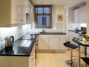 No1 The Mansions By Mansley - image 6