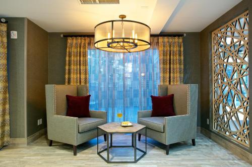 ทัศนียภาพภายนอกโรงแรม, Holiday Inn Express Hotel & Suites - Paso Robles By IHG in ปาโซโรเบิลส์ (CA)