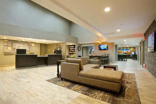 Holiday Inn Express Hotel & Suites - Paso Robles