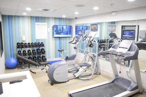 홀리데이 인 익스프레스 호텔 & 스위트 웨스트 I-10 바이 IHG - 스파