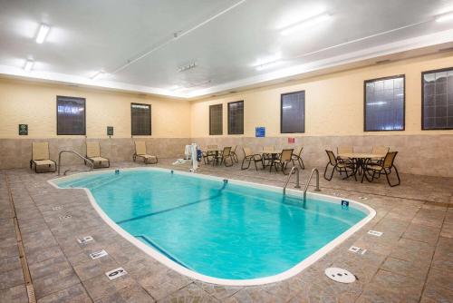 La Quinta Inn & Suites/New River Gorge National Park