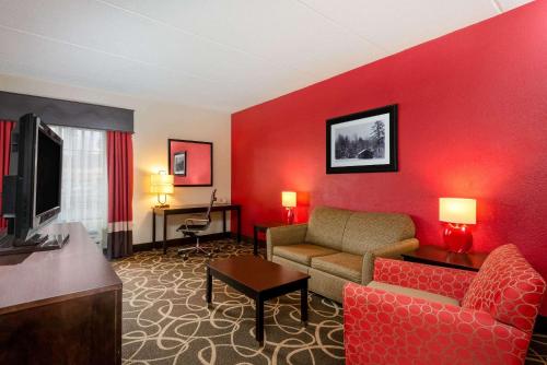 La Quinta Inn & Suites - New River Gorge National Park