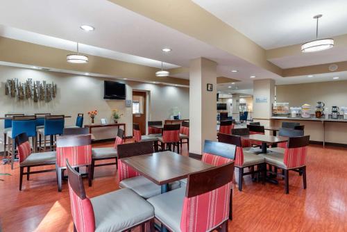 Comfort Suites Jacksonville Airport