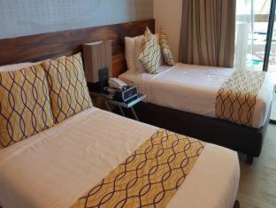 Infinity Resort, Puerto Galera (Foto 6)