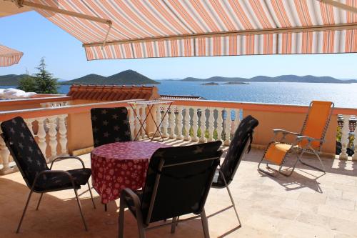 Apartment with Sea View