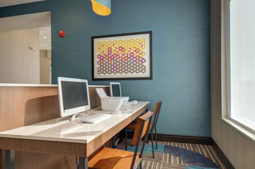 Holiday Inn Express Hotel & Suites North Platte an IHG Hotel - image 10