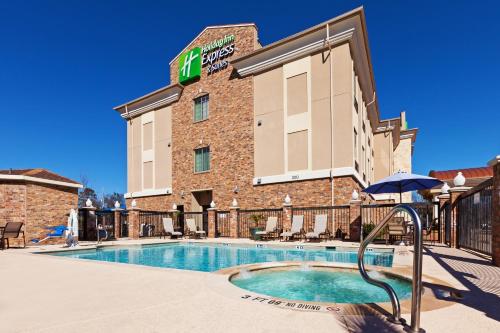 Holiday Inn Express Hotel & Suites Henderson - Traffic Star, an IHG Hotel