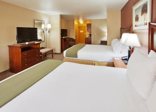 Holiday Inn Express Hotel & Suites Willows, an IHG Hotel