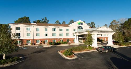 Holiday Inn Express & Suites Walterboro, an IHG hotel - Hotel - Walterboro