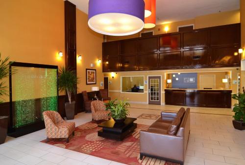 Holiday Inn Express Hotel & Suites San Antonio-Airport North, an IHG Hotel