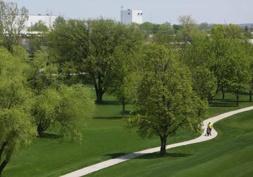 Holiday Inn Hotel & Suites Sioux Falls - Airport