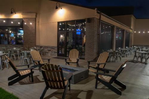 Holiday Inn Hotel & Suites Sioux Falls - Airport