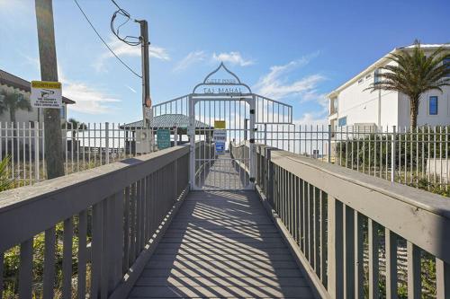 Bourbon Beach by Five Star Properties - main image