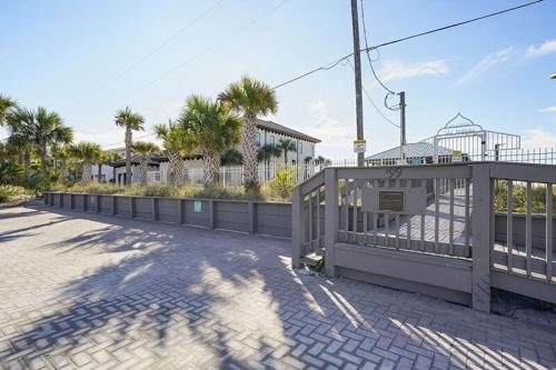 Bourbon Beach by Five Star Properties - image 7