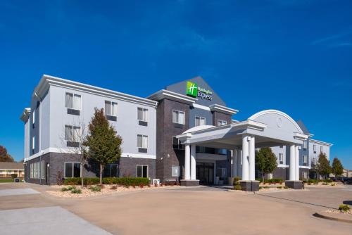Holiday Inn Express & Suites Pittsburg by IHG