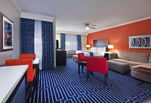 Holiday Inn Express & Suites Houston East, by IHG in Cloverleaf