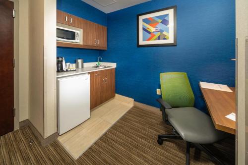 Holiday Inn Express Hotel & Suites Pasco-TriCities, an IHG Hotel