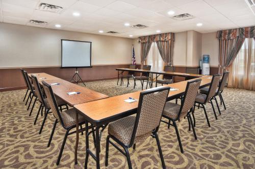 Holiday Inn Express Hotel and Suites Harrington - Dover Area By IHG - 회의실/연회장
