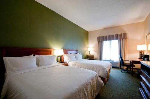 Holiday Inn Express Hotel & Suites Hagerstown