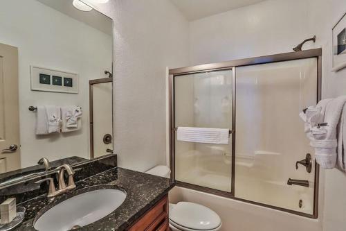 Las Olas by Five Star Properties - image 5