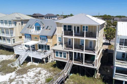Las Olas by Five Star Properties