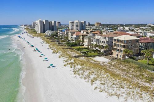 Martinis in the Sand by Five Star Properties - image 2