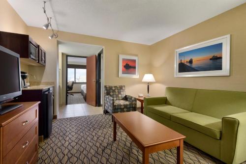 Holiday Inn & Suites Duluth-Downtown