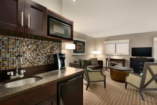 Holiday Inn & Suites Duluth-Downtown, an IHG Hotel