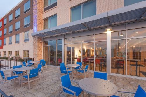 Holiday Inn Express & Suites - Sterling Heights-Detroit Area an IHG Hotel - image 12