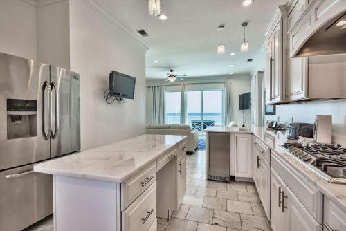 Sanctuary at Frangista Beach by Five Star Properties - image 4