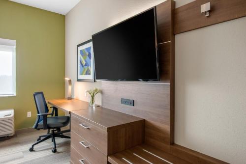 Holiday Inn Express & Suites - Ruskin, an IHG Hotel in Ruskin, USA