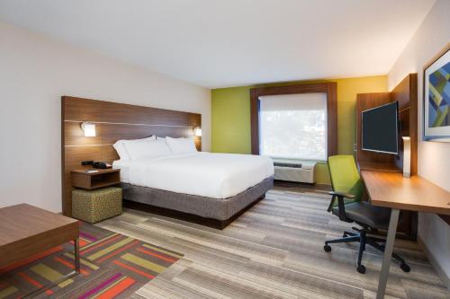 Holiday Inn Express Hotel & Suites Tampa-Fairgrounds-Casino, an IHG Hotel