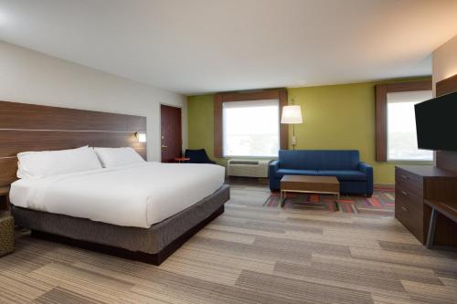 Holiday Inn Express Hotel & Suites Tampa-Fairgrounds-Casino, an IHG Hotel