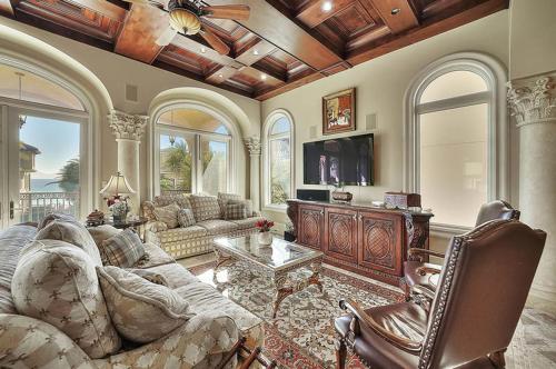 Vista del Mare by Five Star Properties - main image