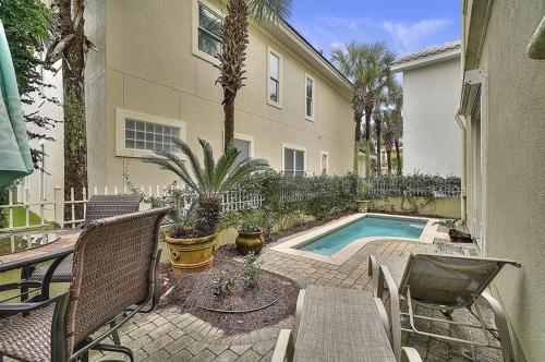 Villa Playa by Five Star Properties - image 4