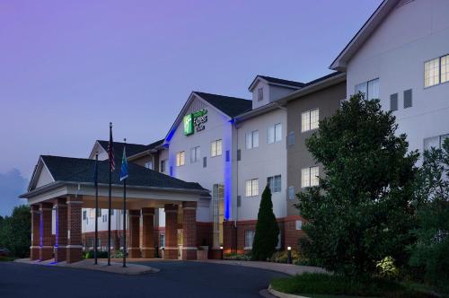 Holiday Inn Express & Suites Charlottesville - Ruckersville, an IHG Hotel